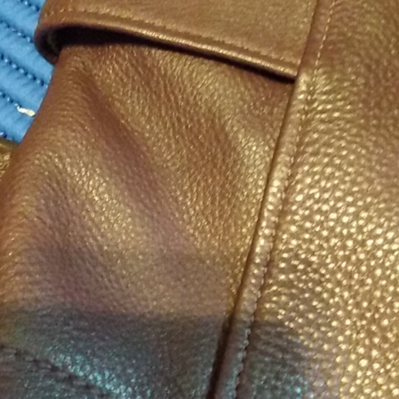 Coach - Picture 9 of 9